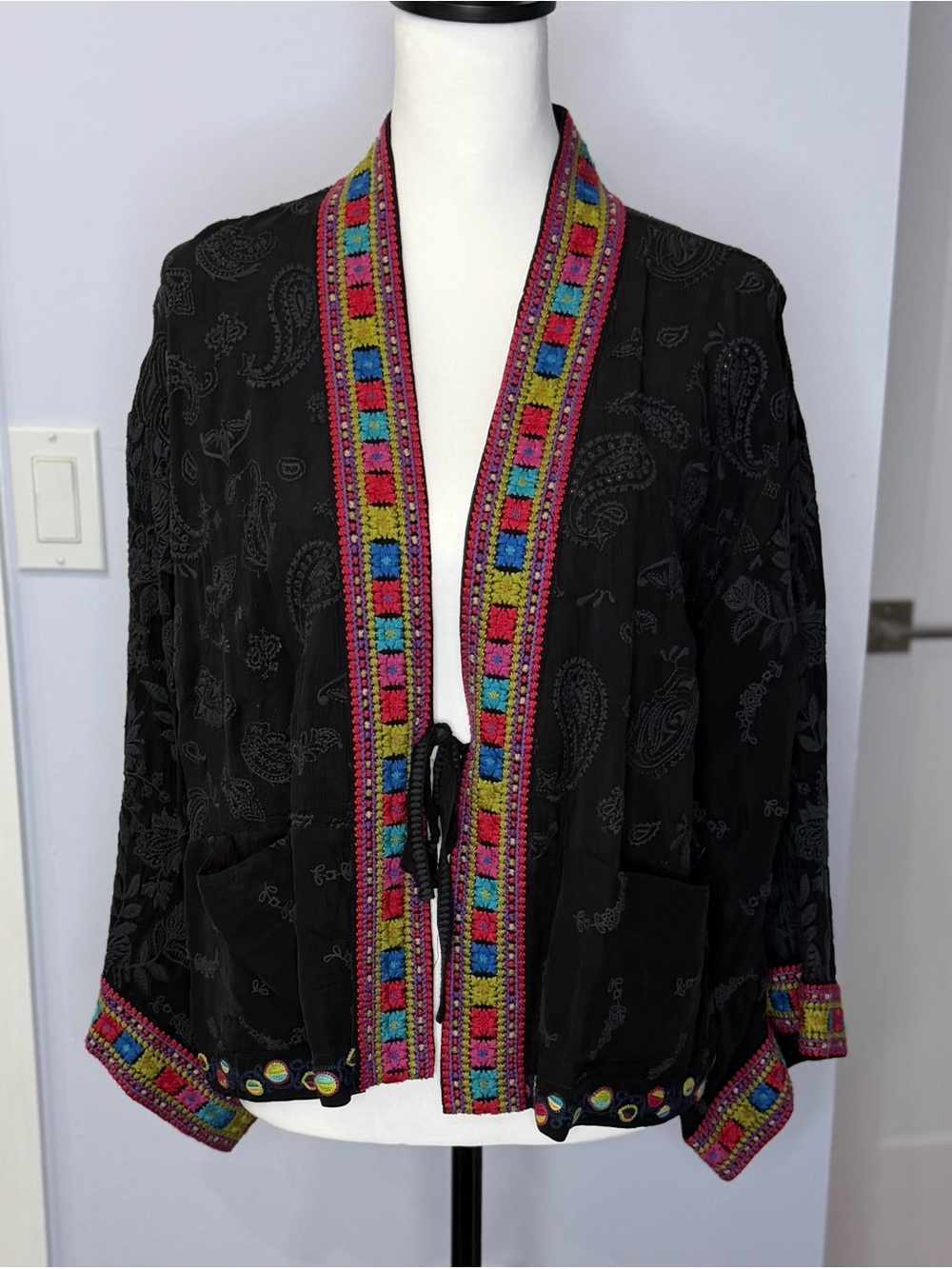 Johnny Was Star Danica Kimono,Black Embroidered w/colorful Trim, SZ M, like new!